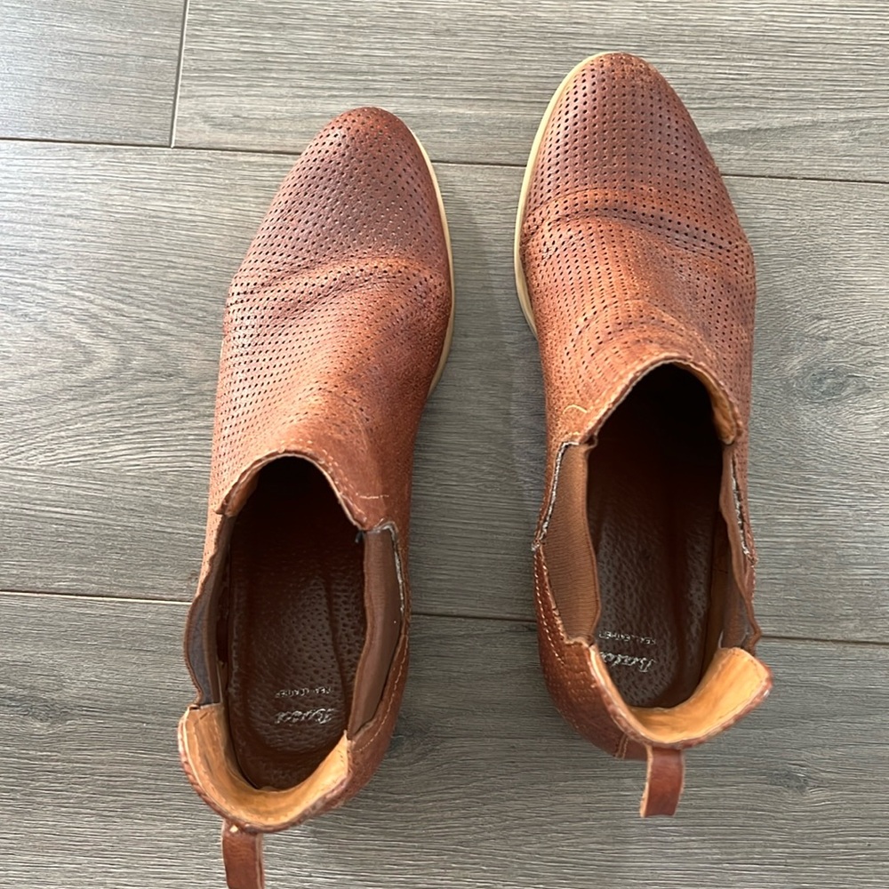 Bata Leather Chelsea Boot - Picture 5 of 8